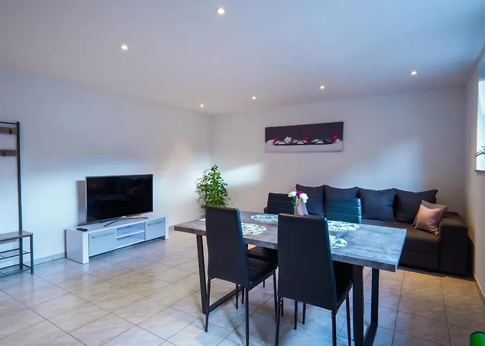 FeWo WOW! TOP Lage! Schöne 2-Zimmer Wohnung!