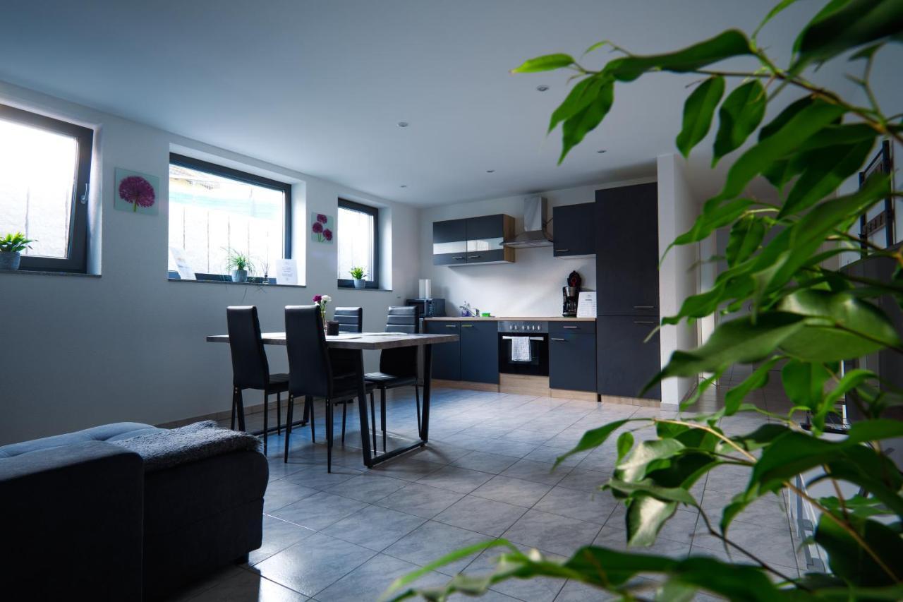 Wow! Lage! Schöne 2-zimmer Wohnung!